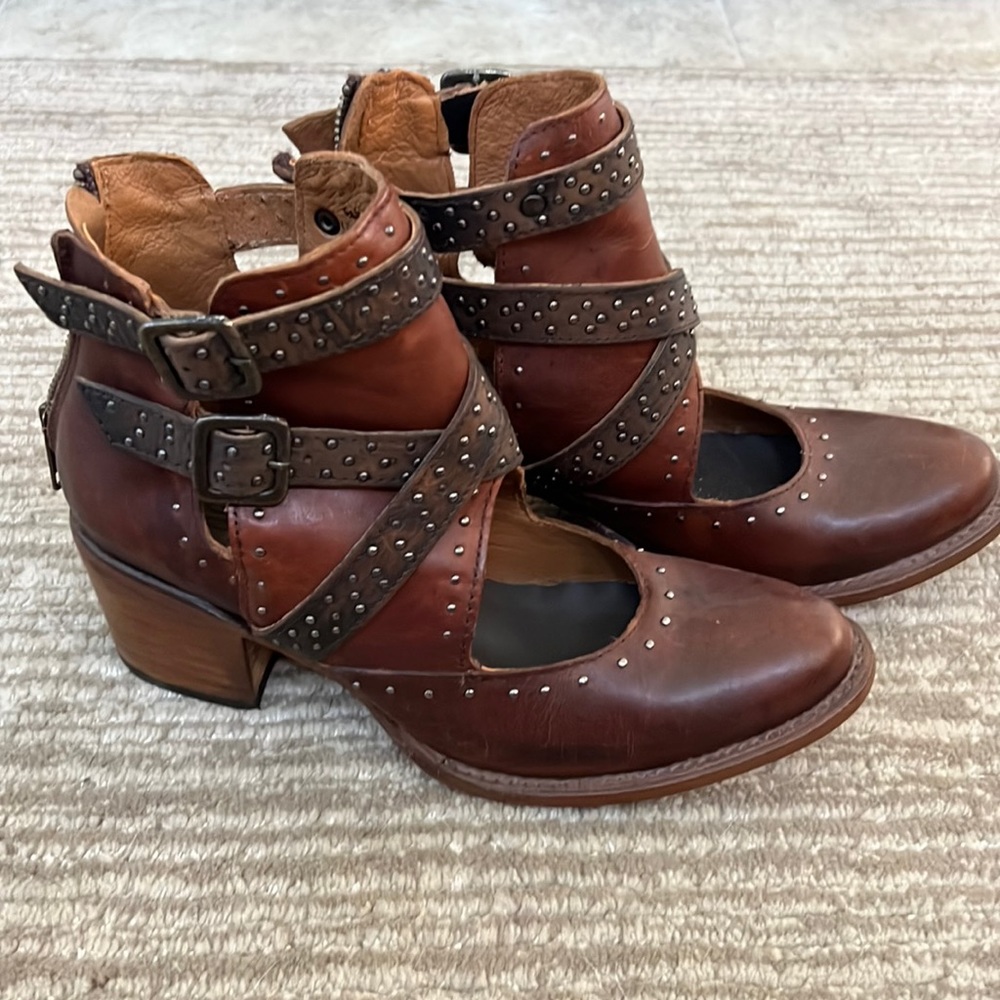 Freebird Shoes Womens Saphire Brown Size 8